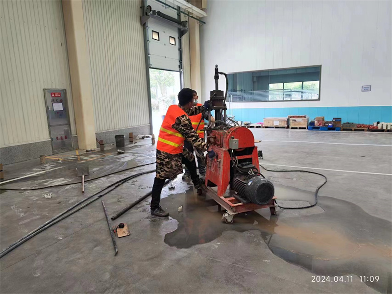 新华厂房地面下沉塌陷注浆加固施工